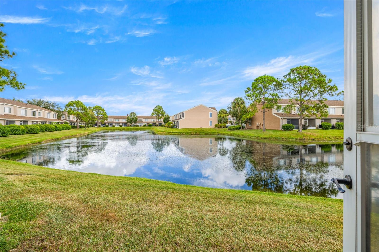 Image 28 of 40 For 6025 Bayside Key Drive