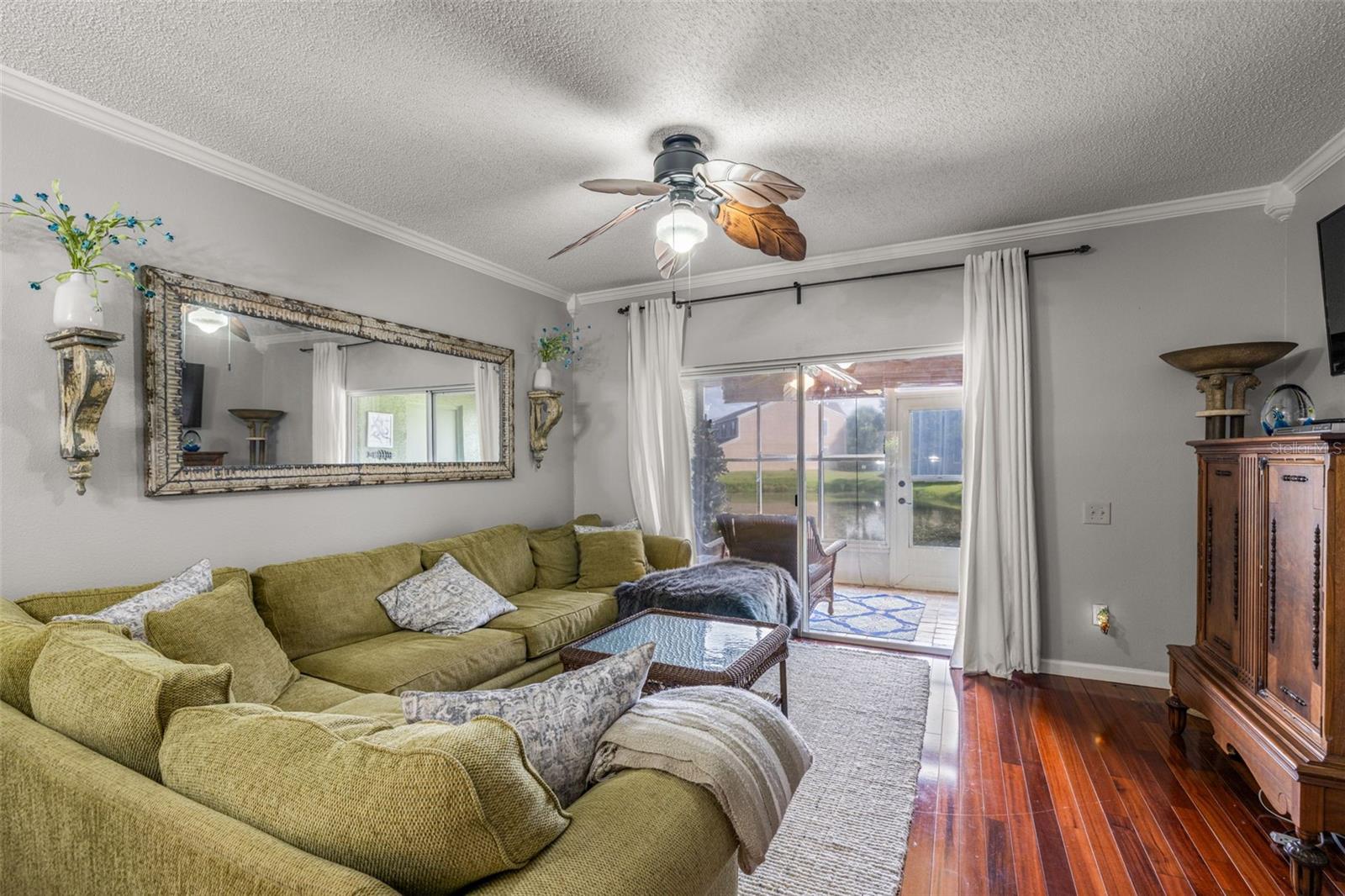 Image 9 of 40 For 6025 Bayside Key Drive