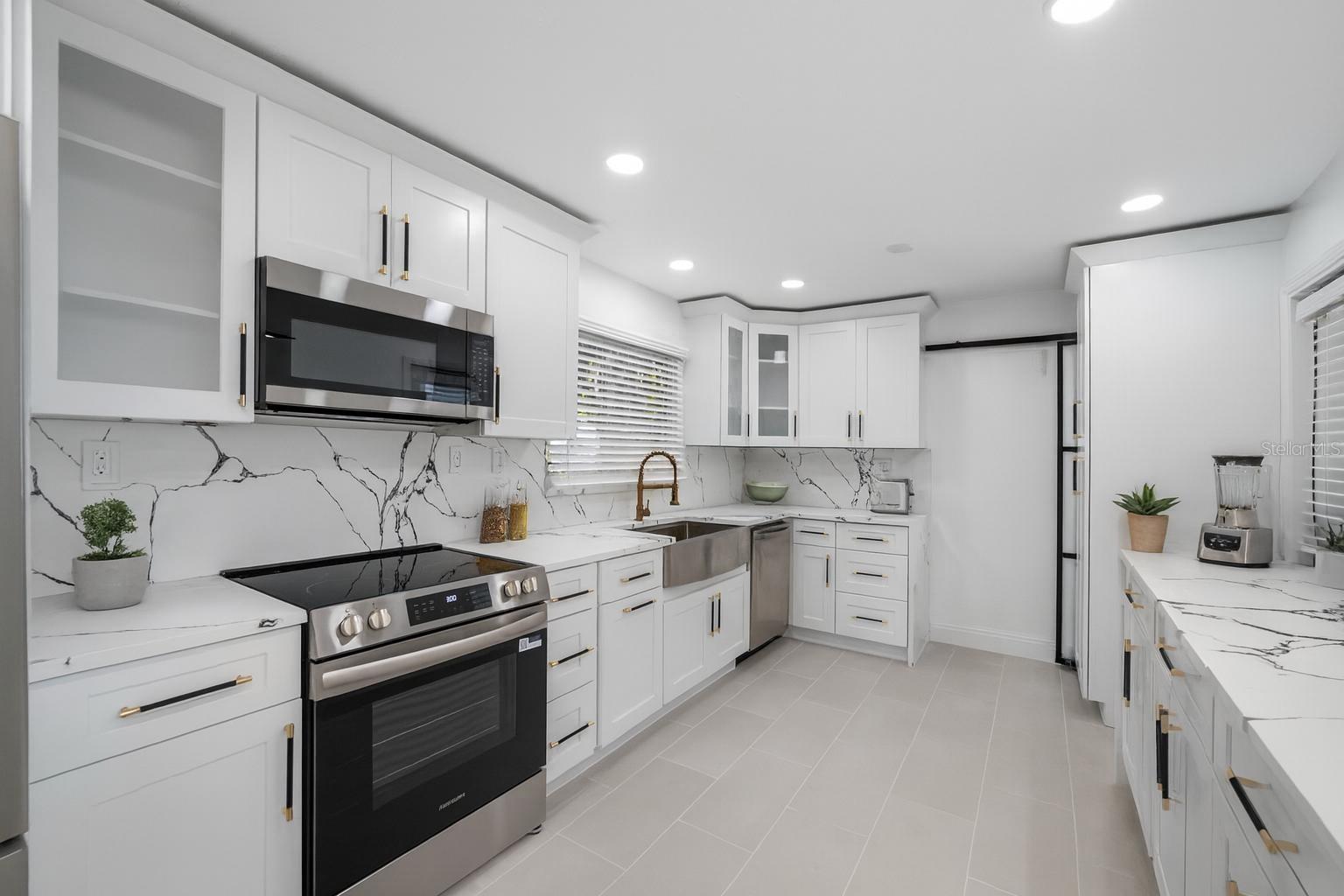 Image 12 of 30 For 3141 Alta Vista Street