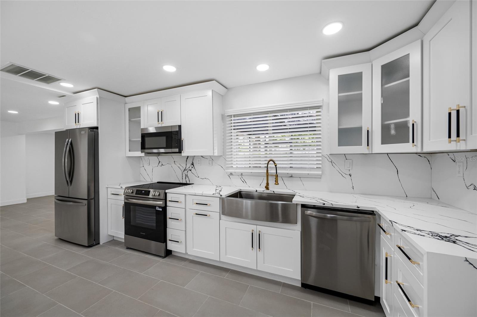 Image 13 of 30 For 3141 Alta Vista Street