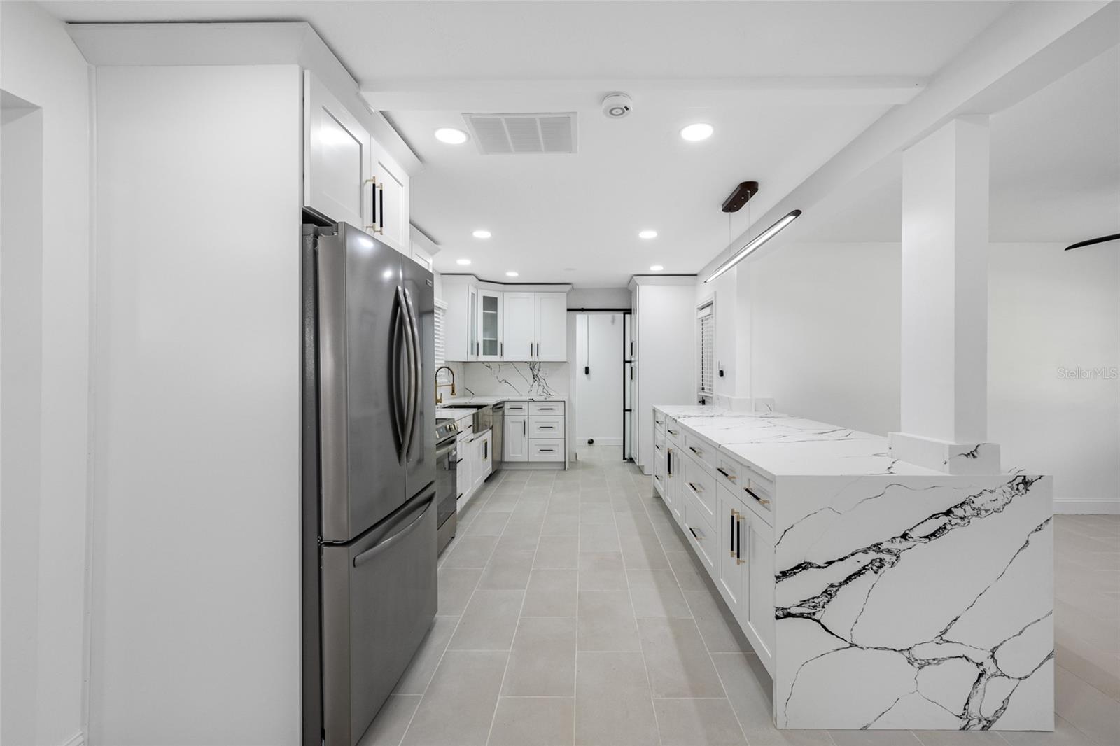 Image 15 of 30 For 3141 Alta Vista Street