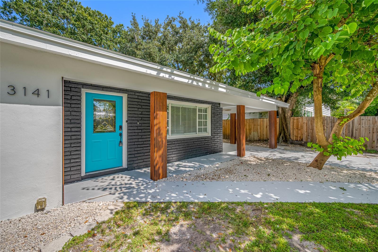 Image 3 of 30 For 3141 Alta Vista Street