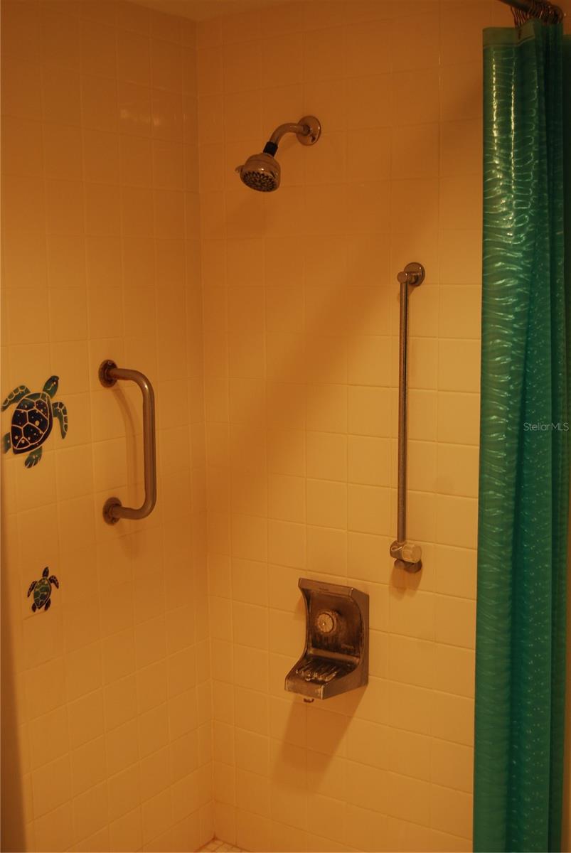 Image 27 of 57 For 2650 Pearce Drive 106