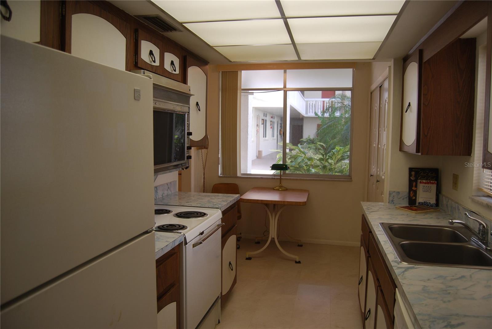 Image 4 of 57 For 2650 Pearce Drive 106