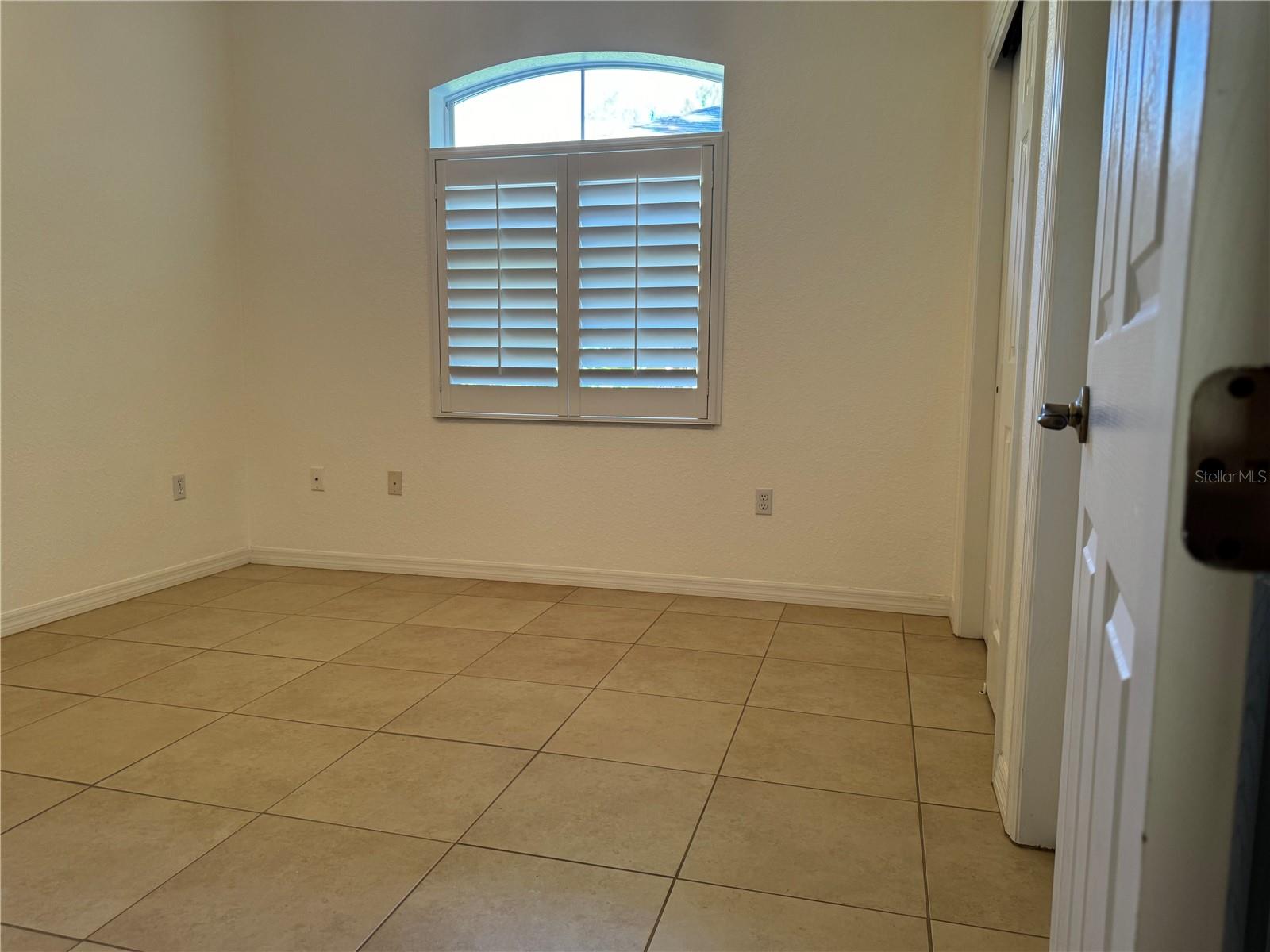 Image 31 of 36 For 5224 Esplande Court