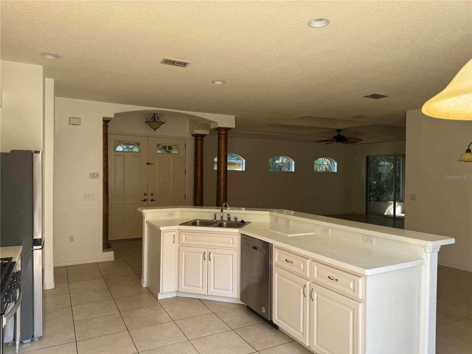 Image 5 of 36 For 5224 Esplande Court