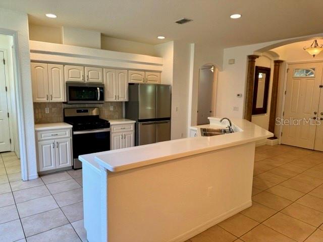 Image 6 of 36 For 5224 Esplande Court