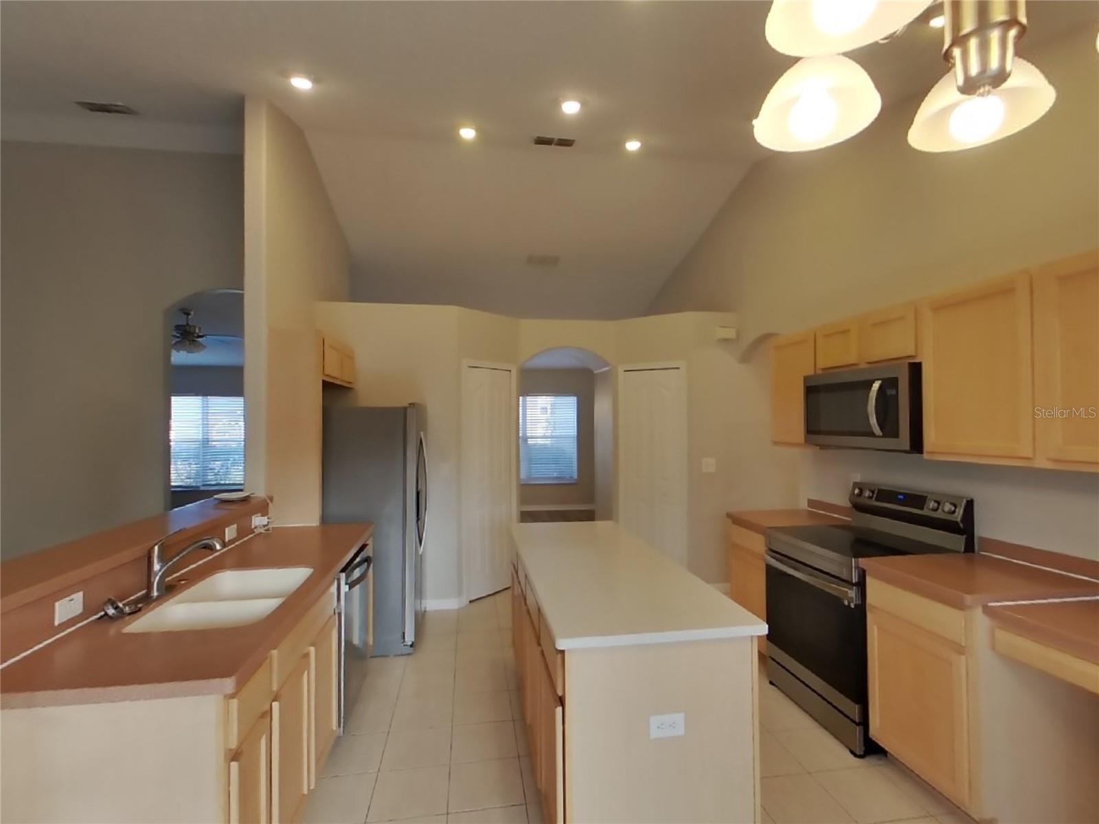 Image 5 of 17 For 4151 Candler Avenue