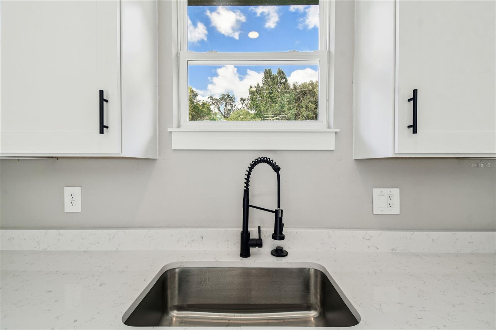 Image 20 of 64 For 145 Orange Avenue