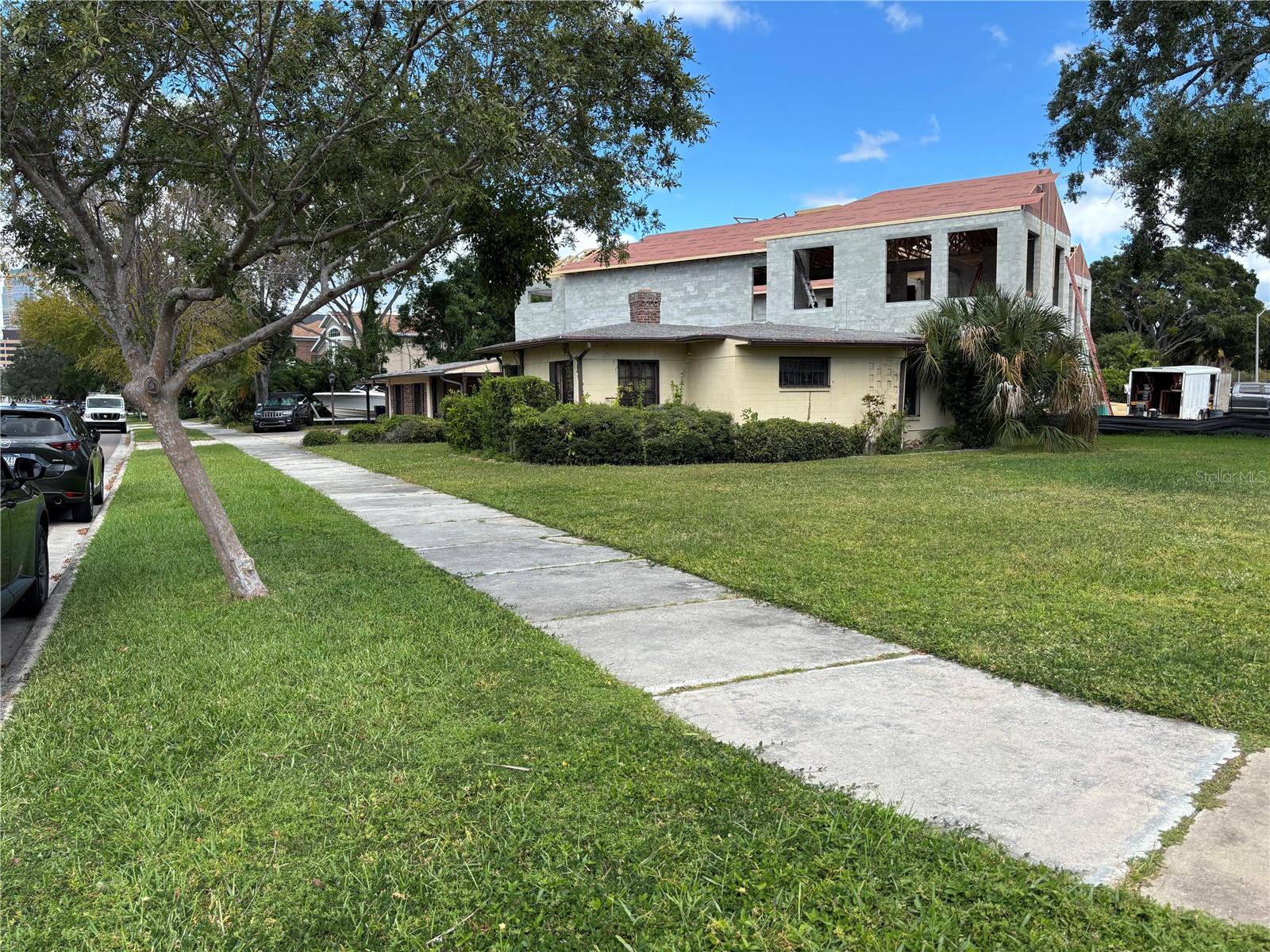 Image 2 of 4 For 61 Adalia Avenue