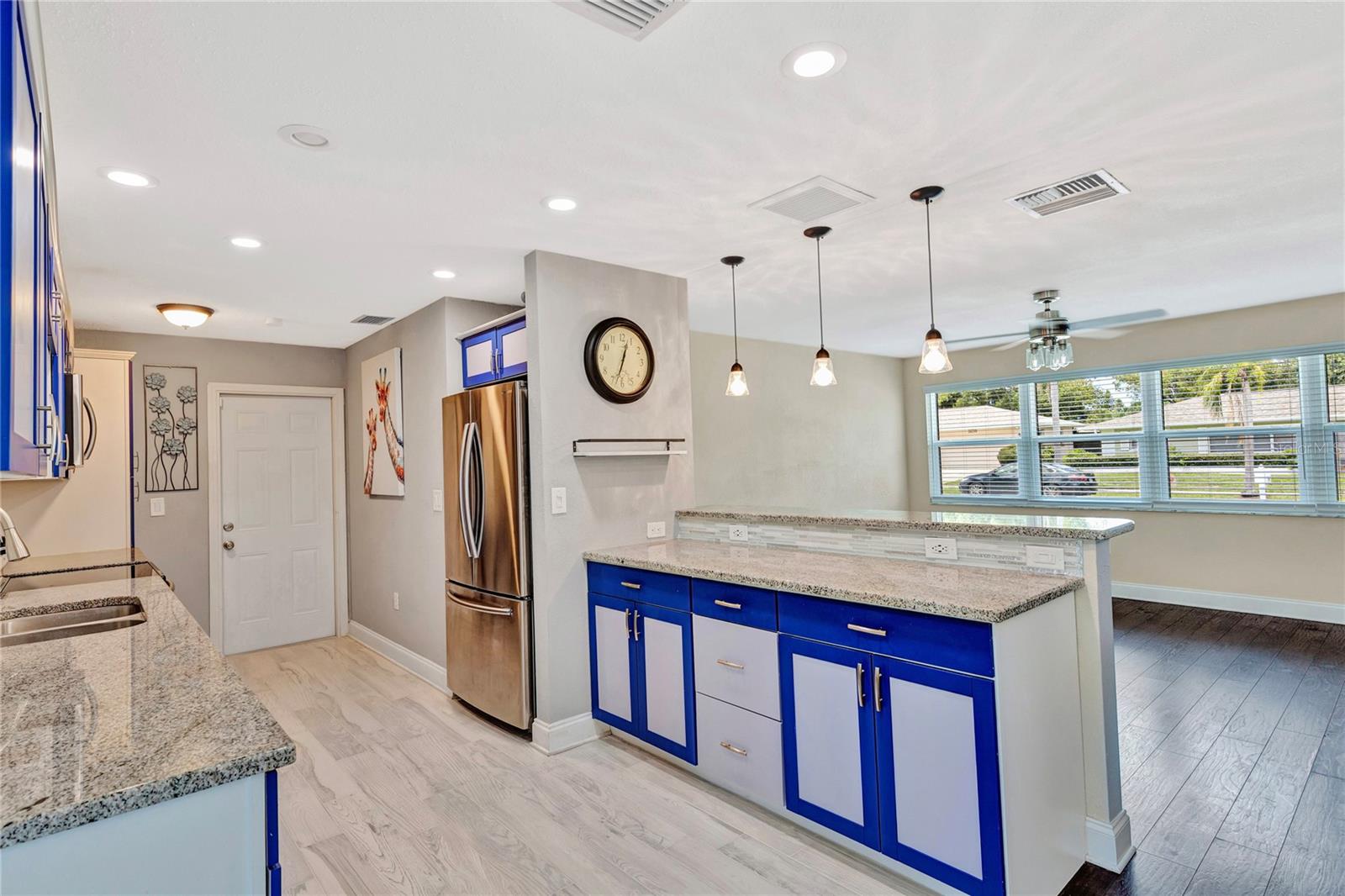 Image 11 of 42 For 3260 Parkway Place