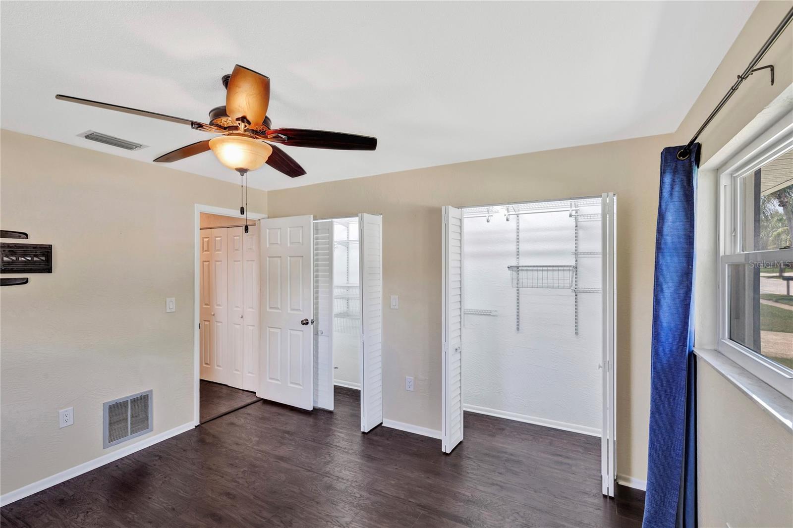 Image 15 of 42 For 3260 Parkway Place