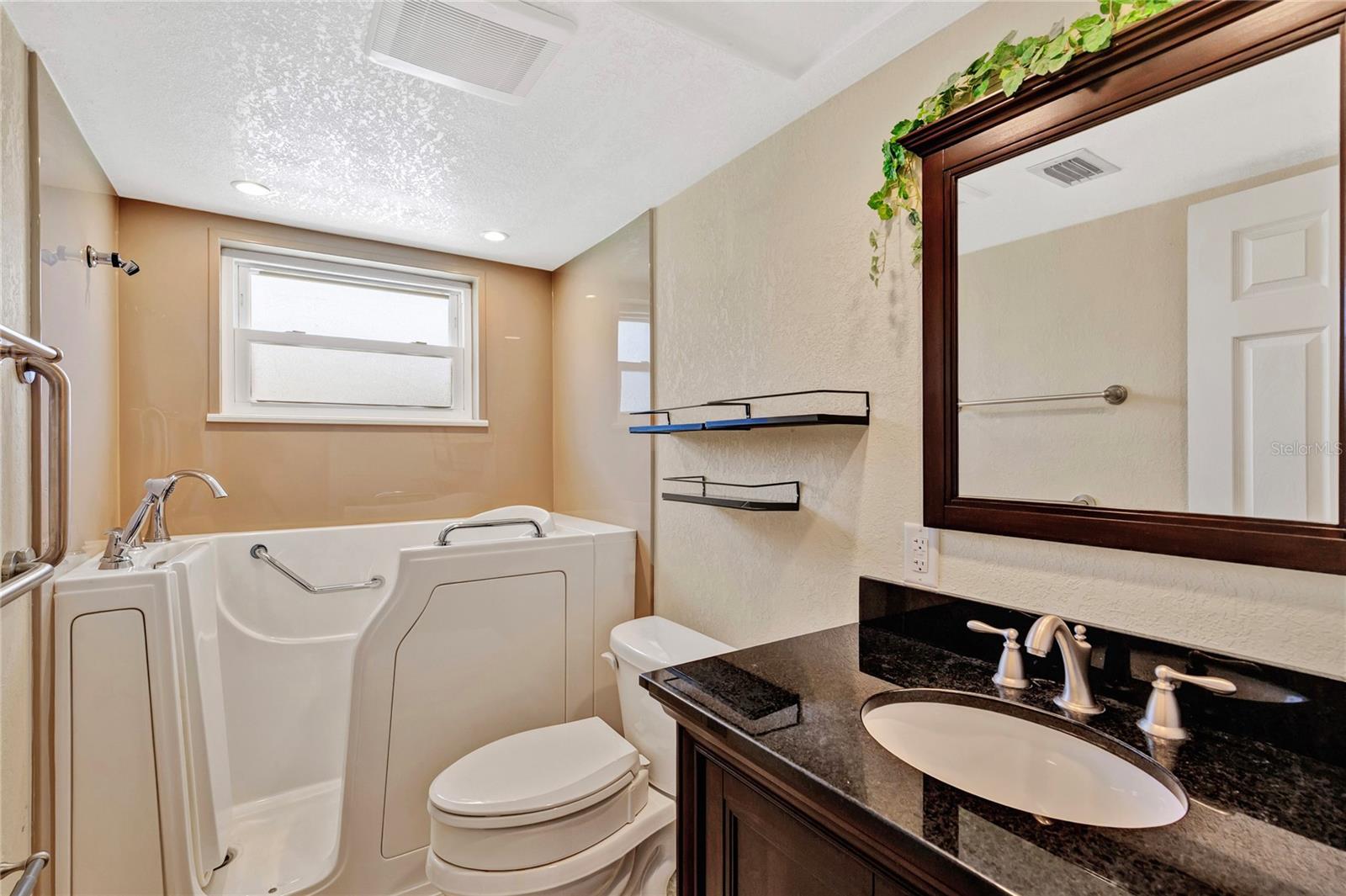 Image 19 of 42 For 3260 Parkway Place