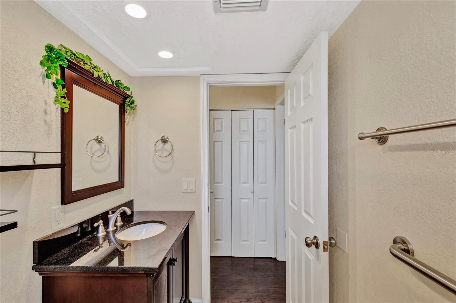 Image 20 of 42 For 3260 Parkway Place