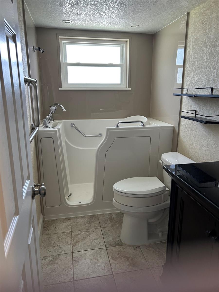 Image 21 of 42 For 3260 Parkway Place