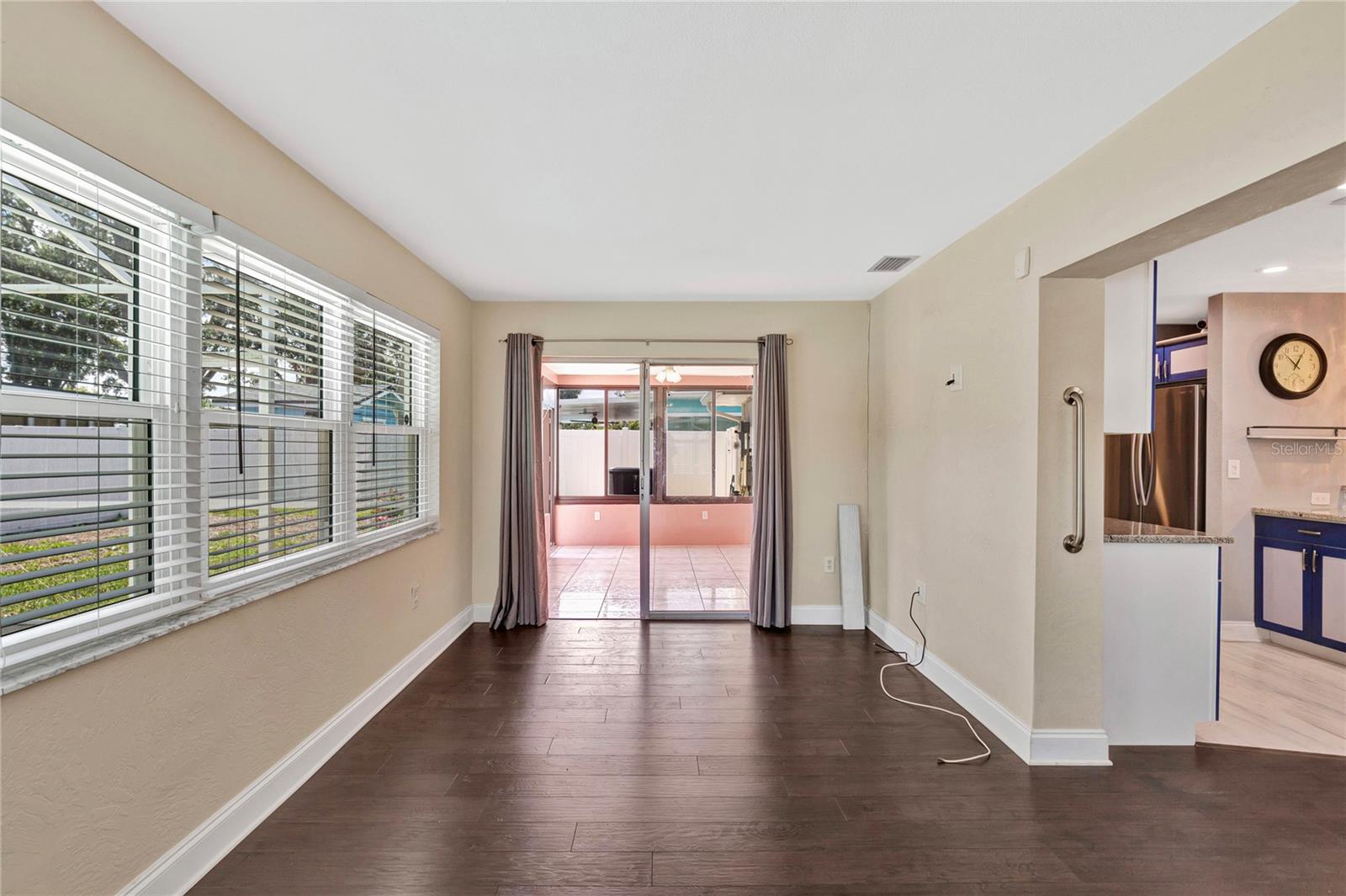 Image 27 of 42 For 3260 Parkway Place