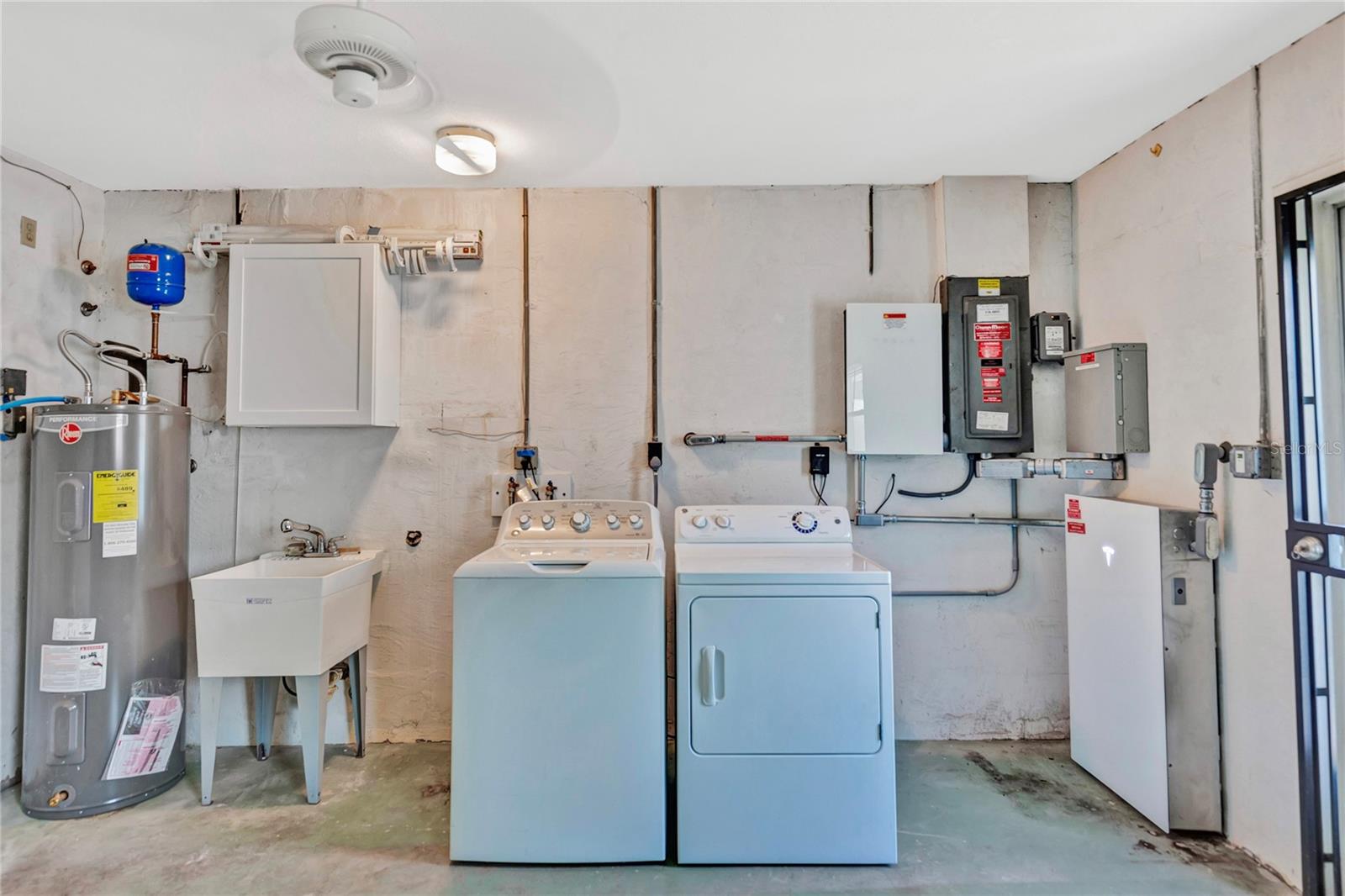 Image 31 of 42 For 3260 Parkway Place