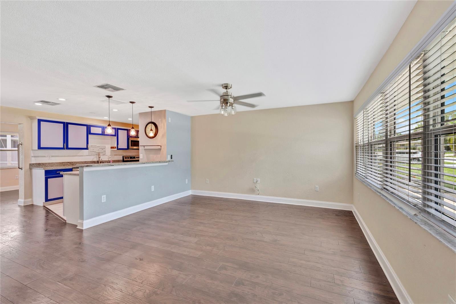 Image 5 of 42 For 3260 Parkway Place