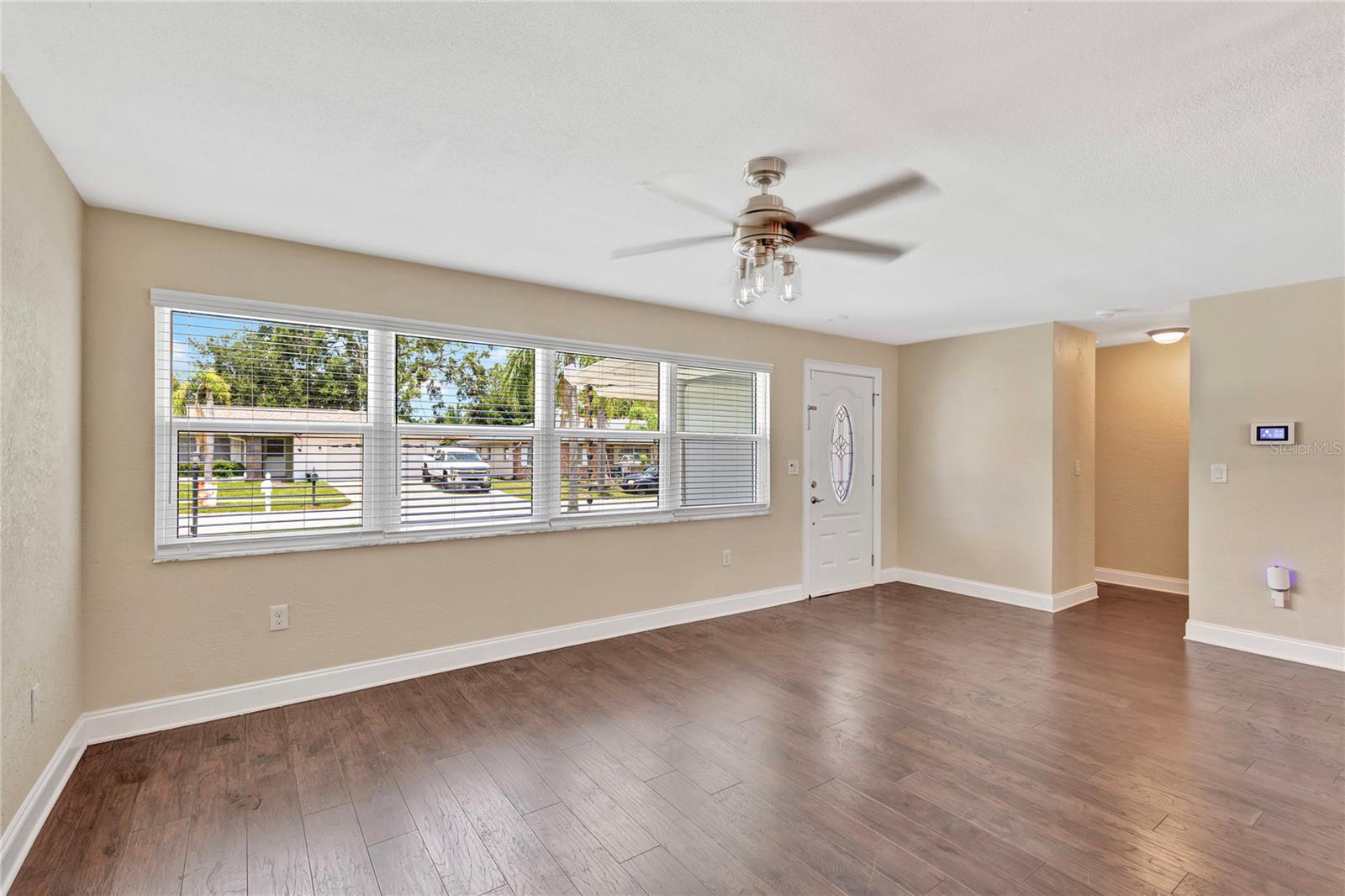 Image 7 of 42 For 3260 Parkway Place