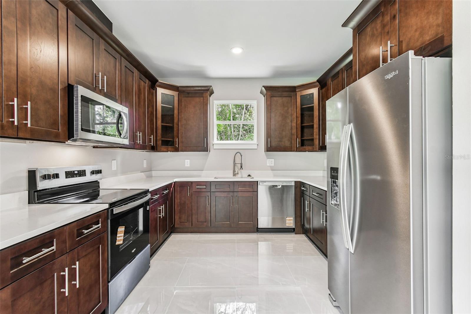 Image 19 of 64 For 300 Lemon Avenue