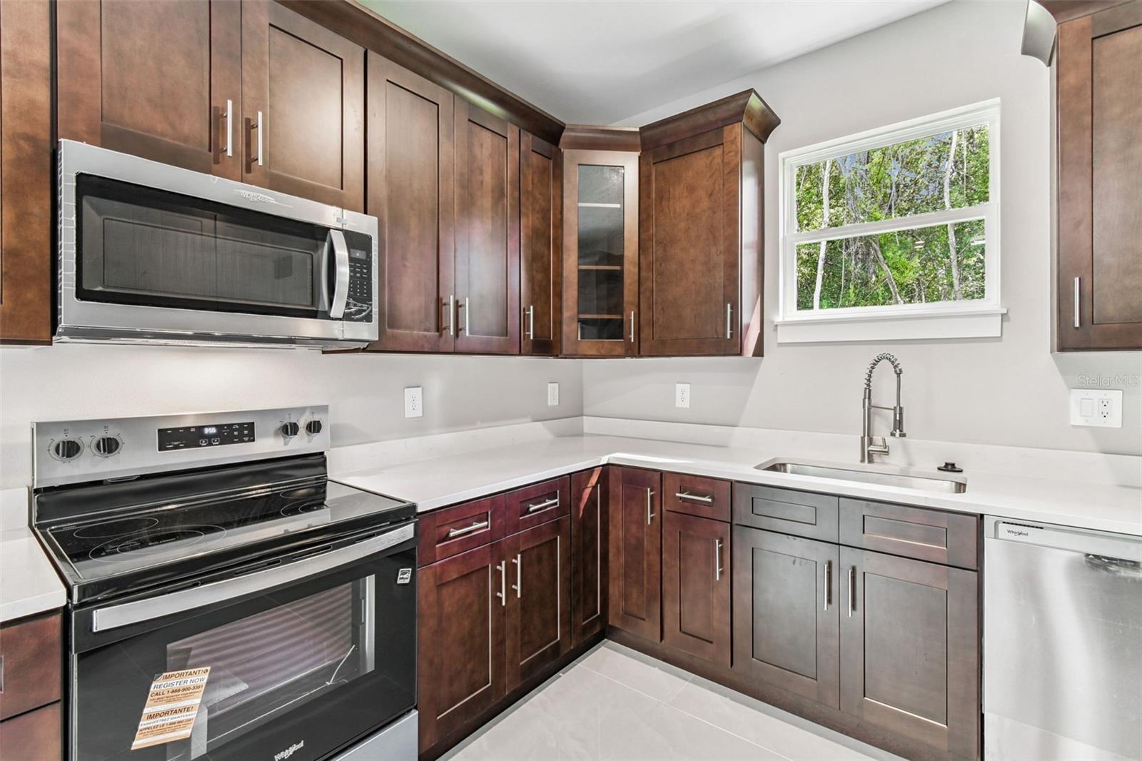 Image 21 of 64 For 300 Lemon Avenue