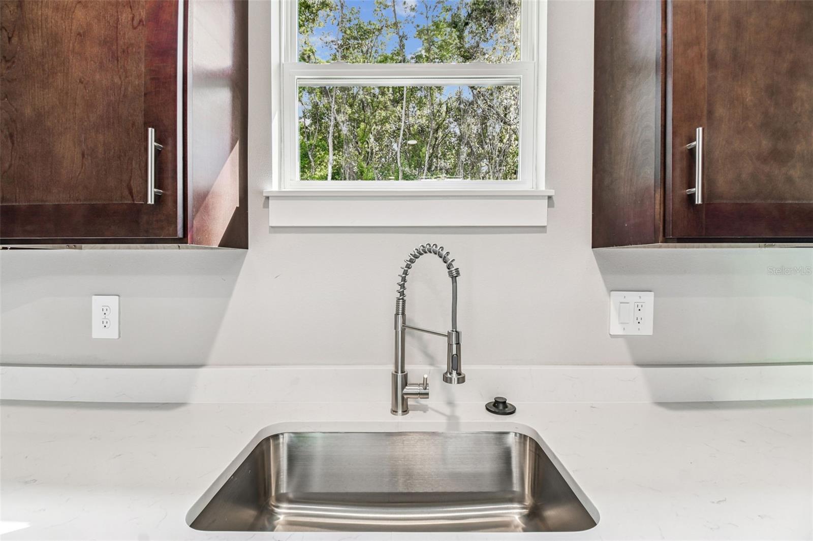 Image 22 of 64 For 300 Lemon Avenue