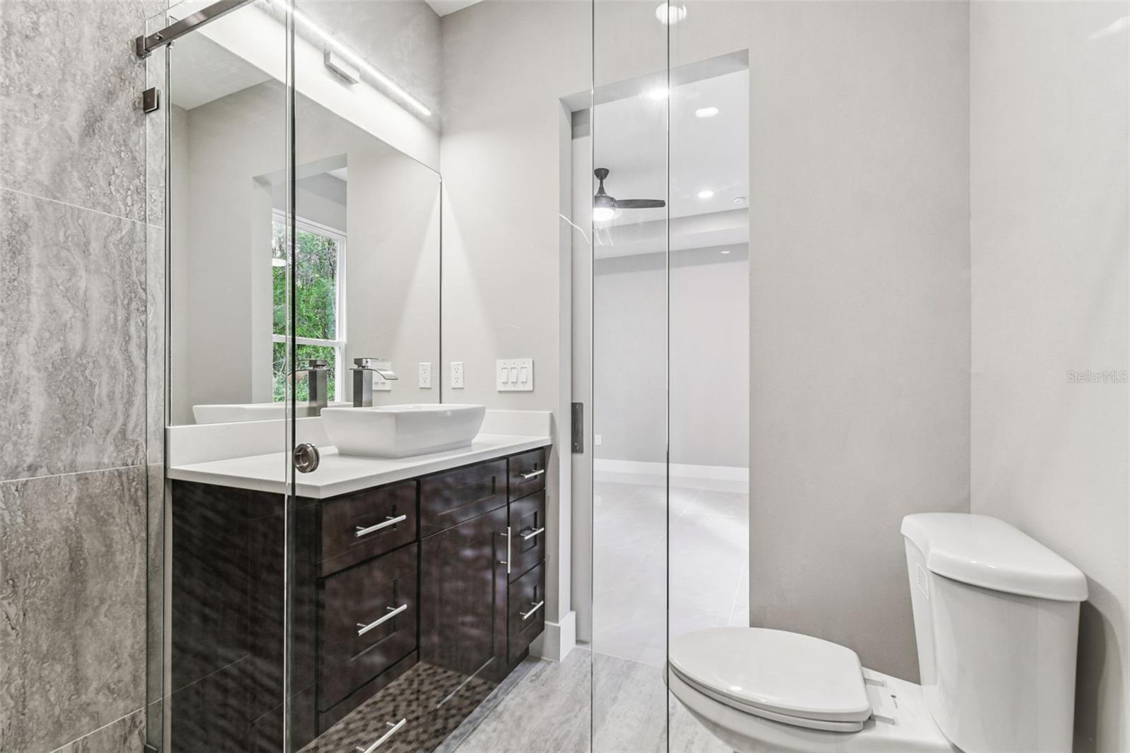 Image 29 of 64 For 300 Lemon Avenue