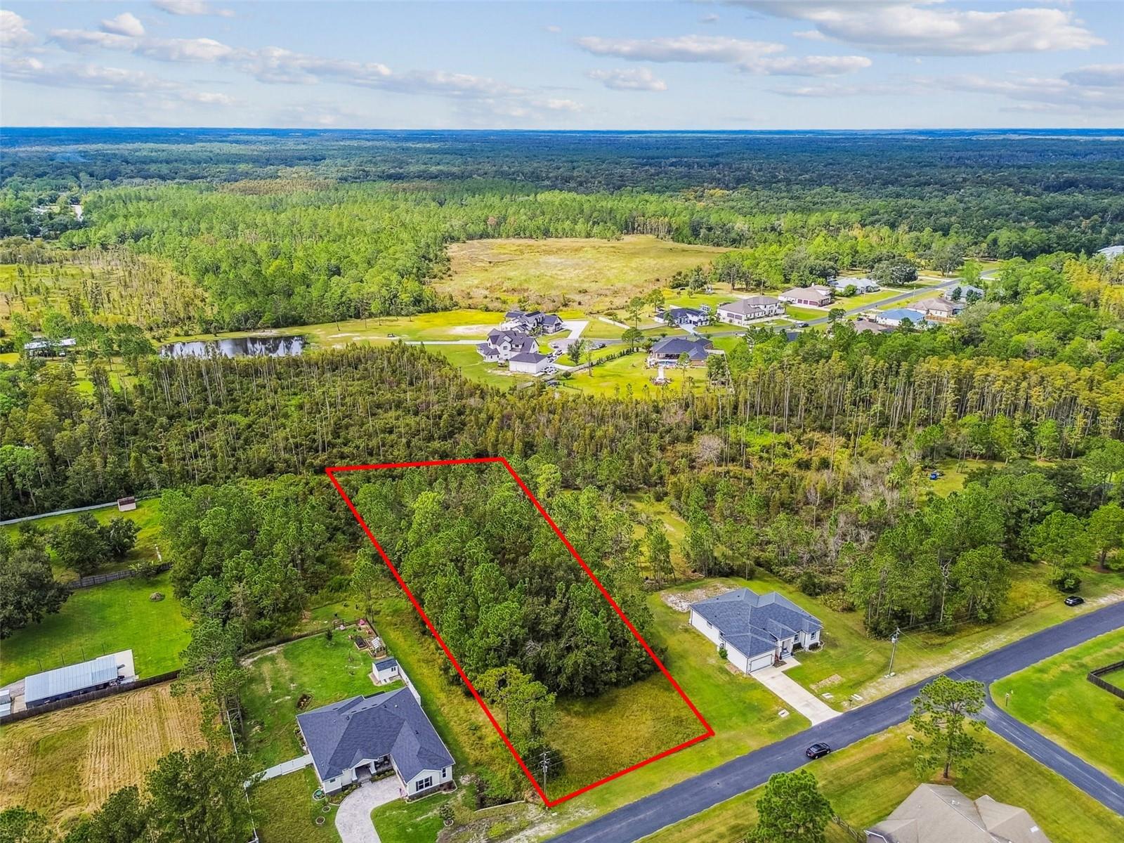 Listing photo id 1 for 8017 Woodleaf Boulevard