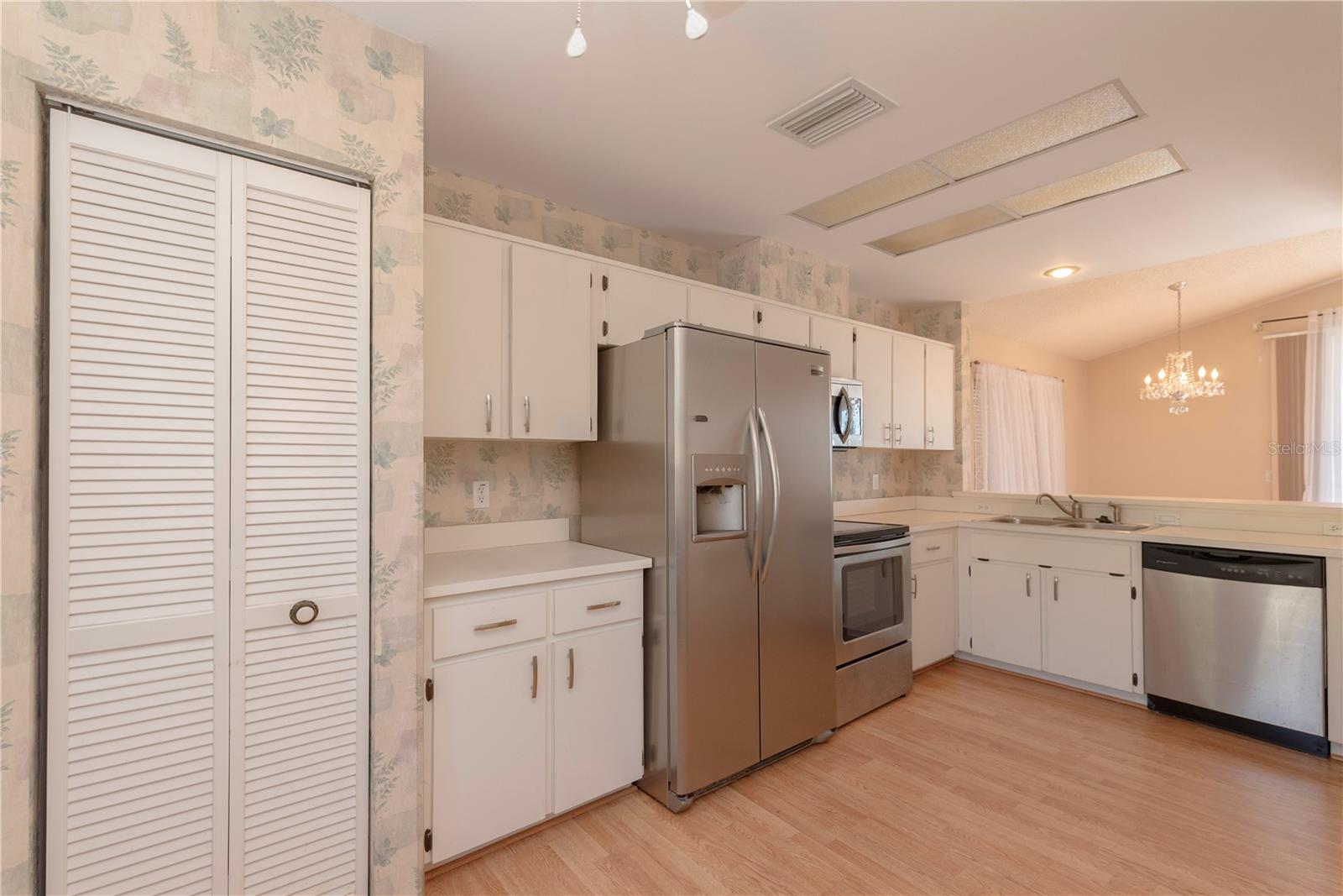 Image 10 of 26 For 754 Lighthouse Drive