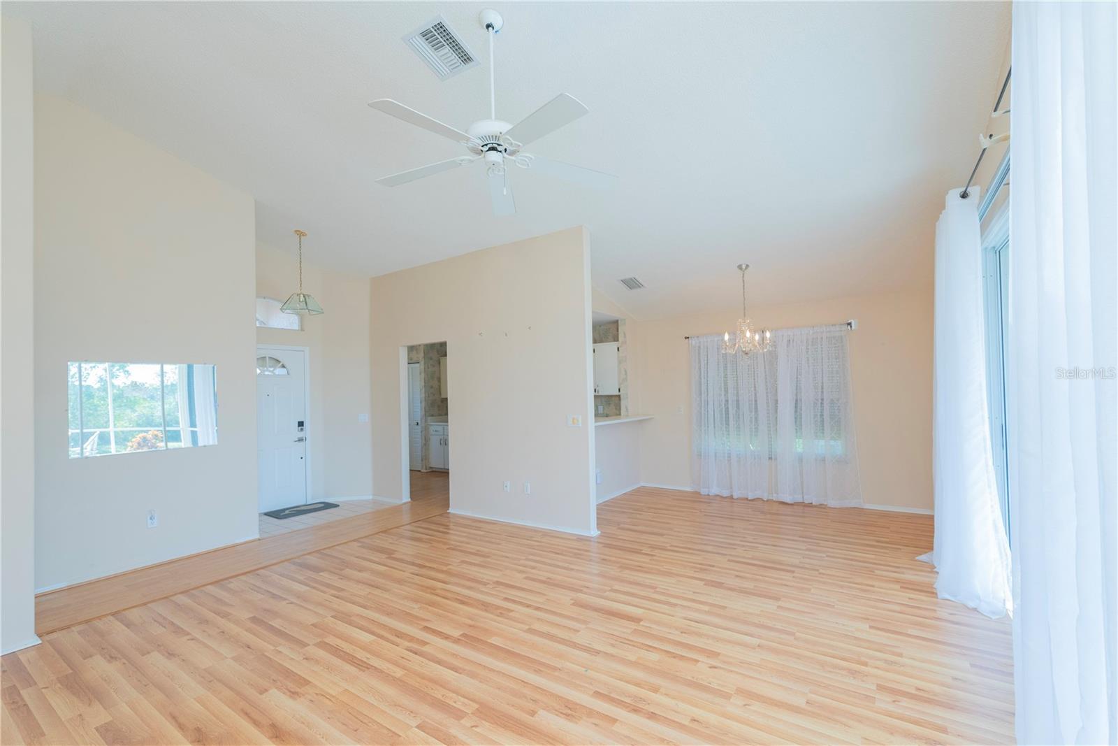 Image 5 of 26 For 754 Lighthouse Drive