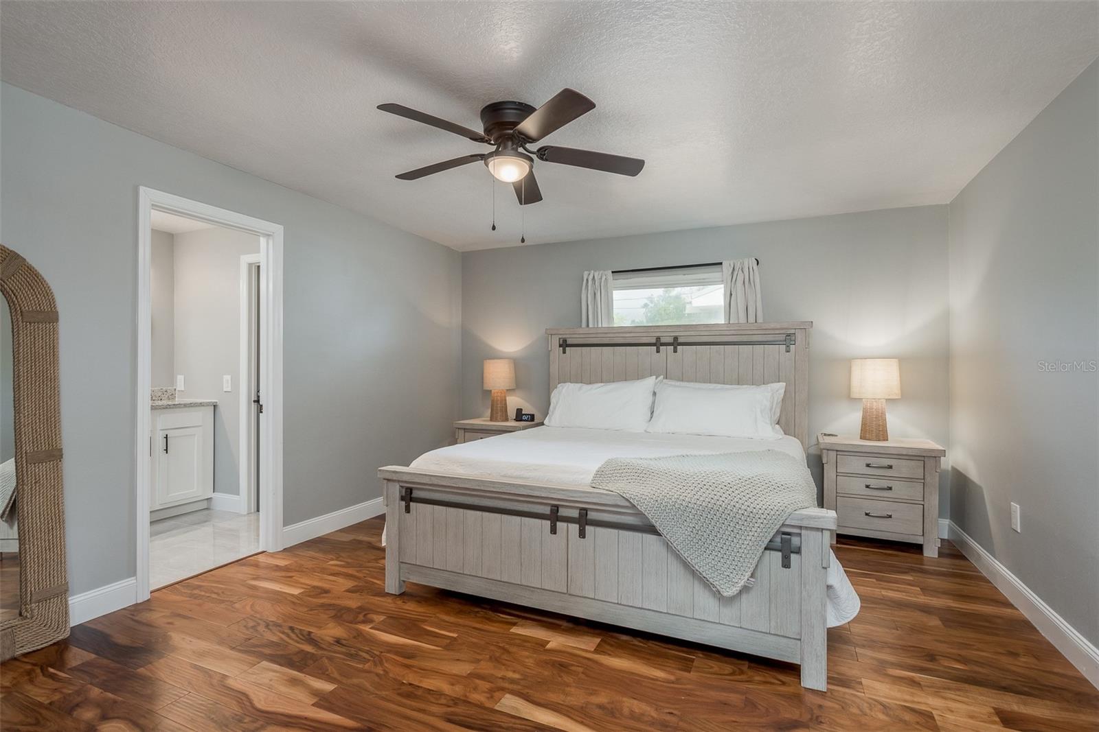 Image 4 of 11 For 1762 Bayshore Boulevard