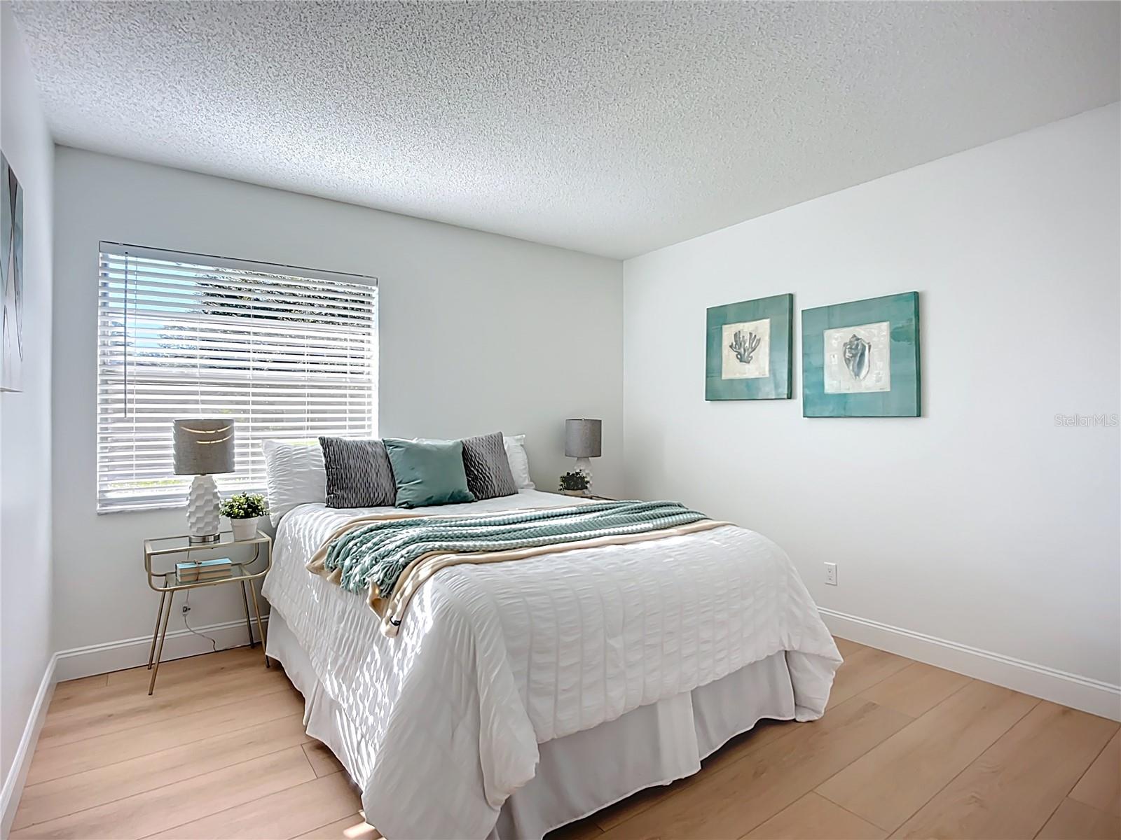 Image 20 of 41 For 2014 Hampstead Circle