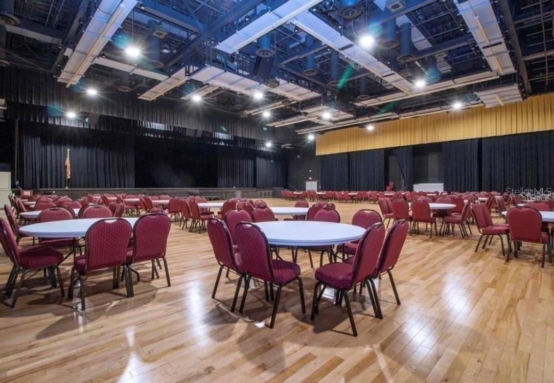 Image 39 of 41 For 2014 Hampstead Circle