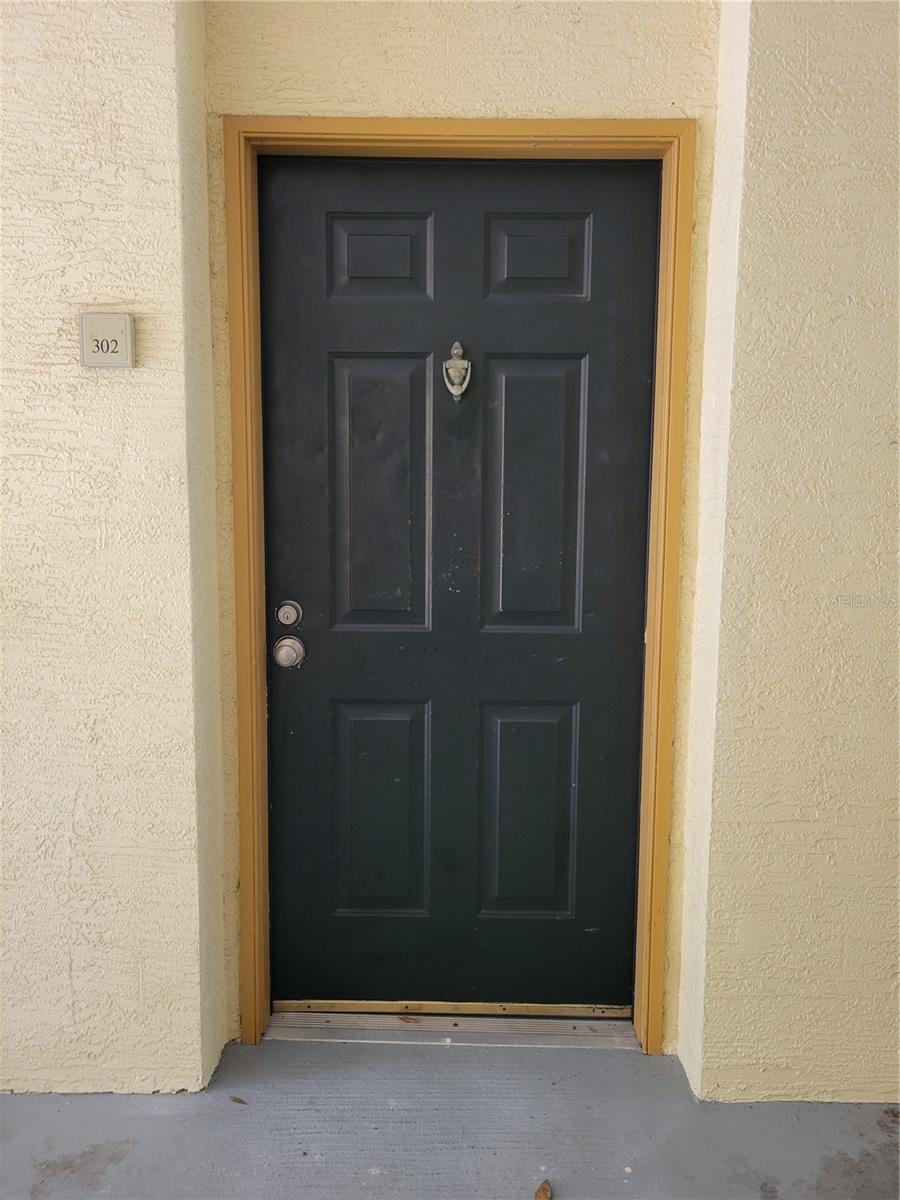 Image 10 of 46 For 5608 Pinnacle Heights Circle 302