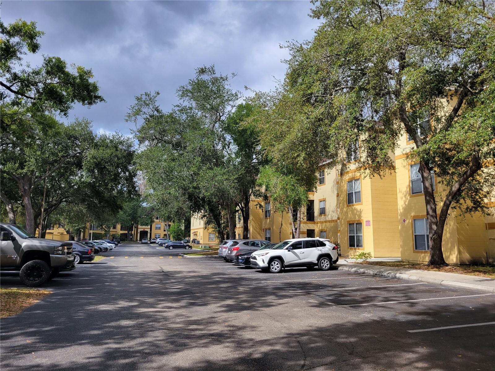 Image 30 of 46 For 5608 Pinnacle Heights Circle 302