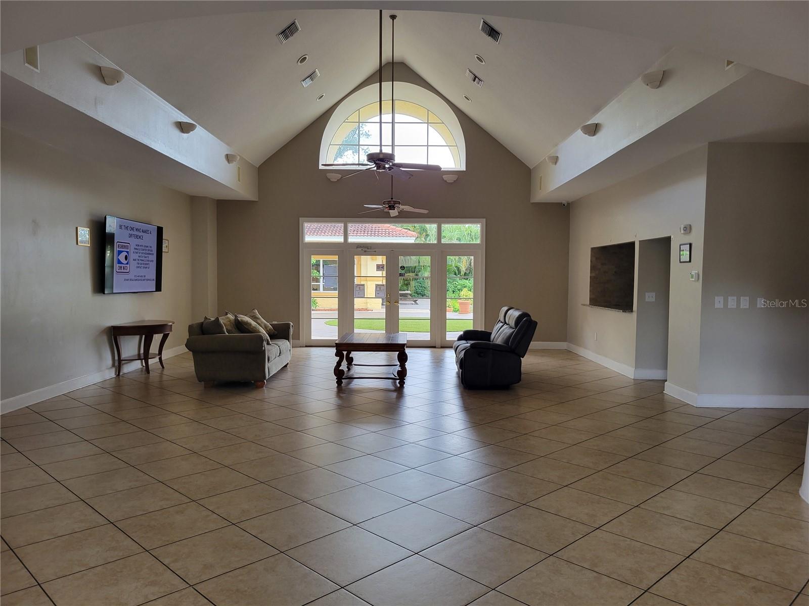 Image 33 of 46 For 5608 Pinnacle Heights Circle 302