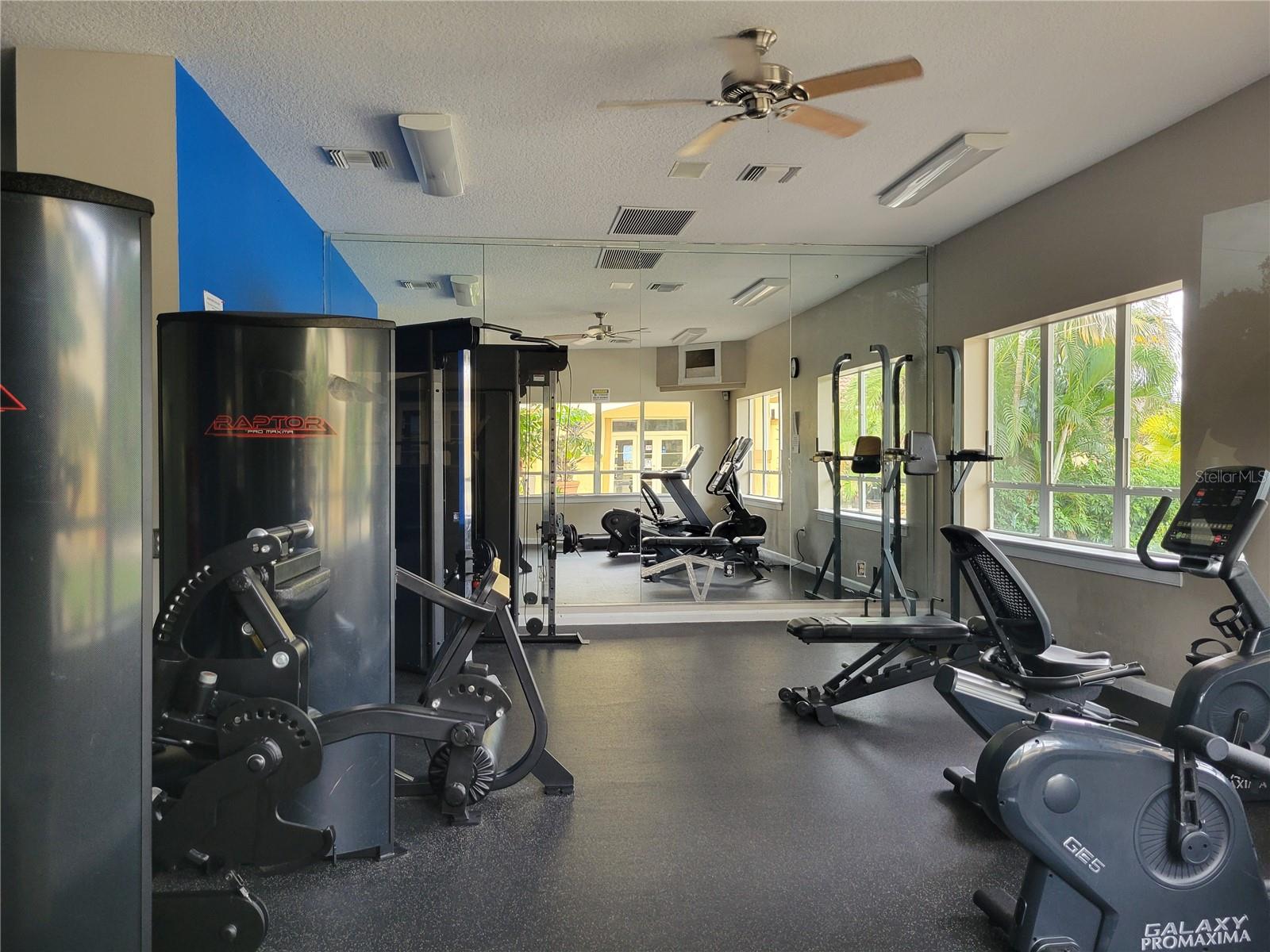 Image 40 of 46 For 5608 Pinnacle Heights Circle 302