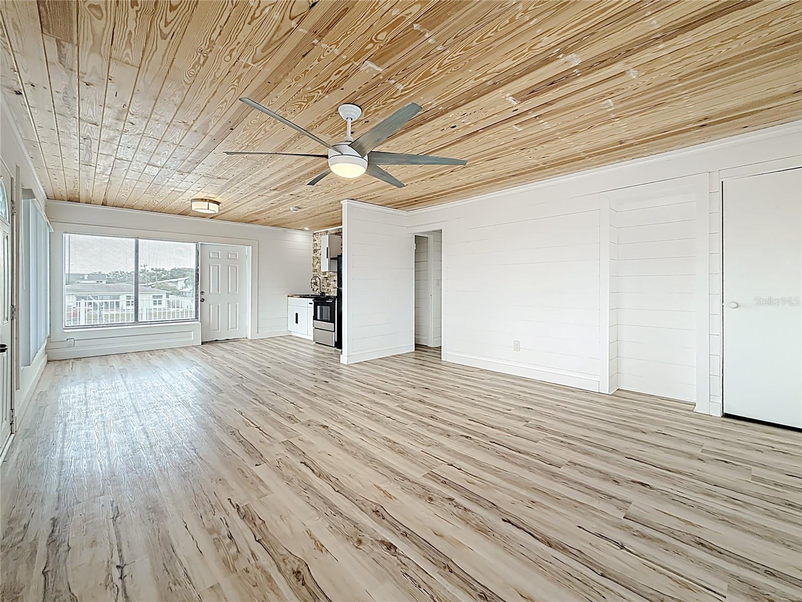 Image 10 of 48 For 497 Normandy Road 2