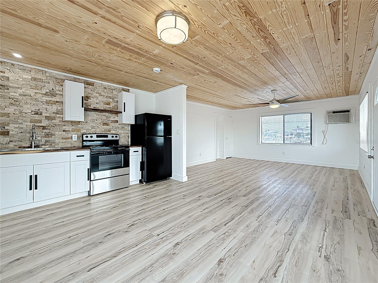 Image 11 of 48 For 497 Normandy Road 2