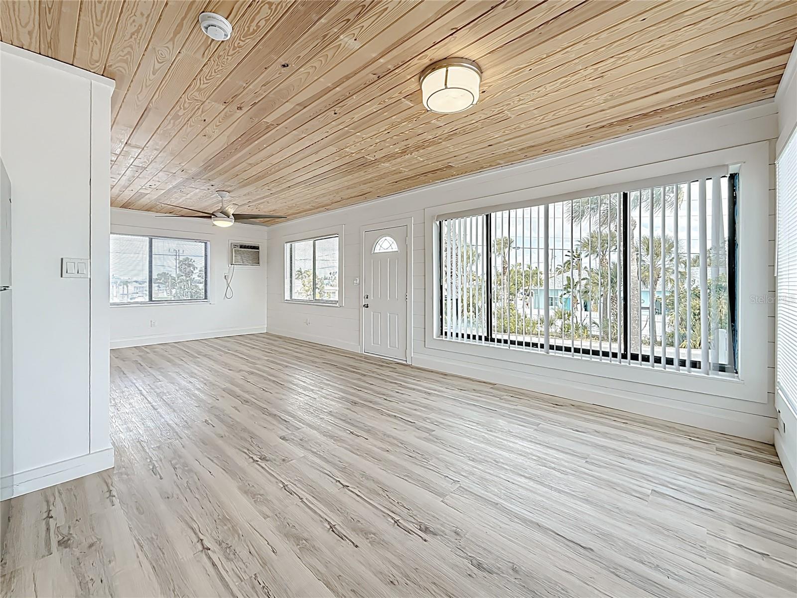 Image 12 of 48 For 497 Normandy Road 2