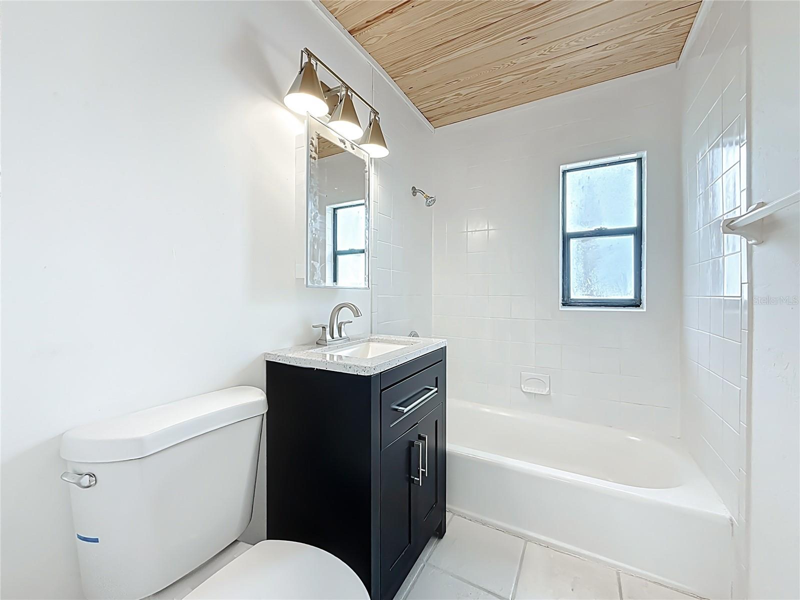 Image 24 of 48 For 497 Normandy Road 2