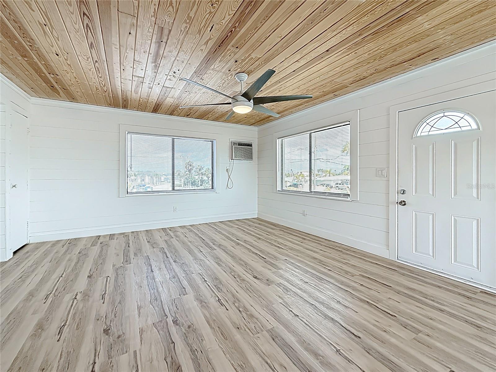 Image 8 of 48 For 497 Normandy Road 2