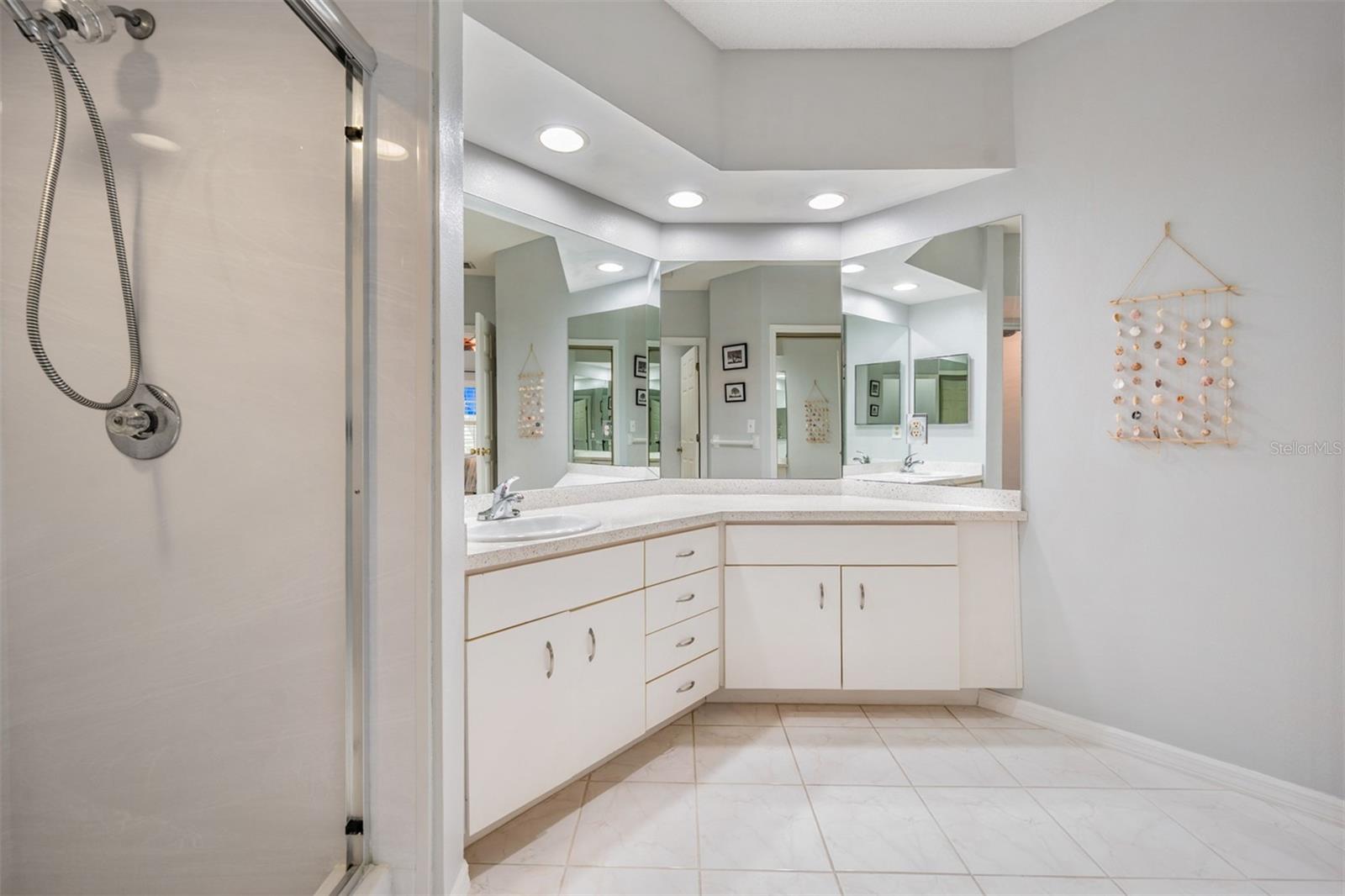 Image 22 of 49 For 11300 Harbor Way 1735