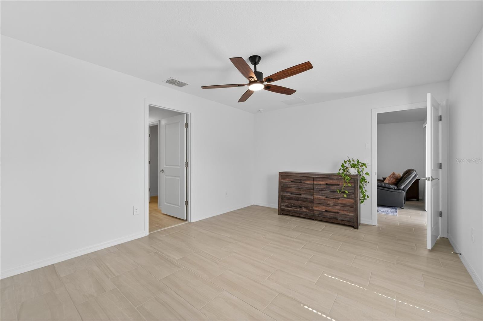 Image 10 of 21 For 17512 Shirewood Way