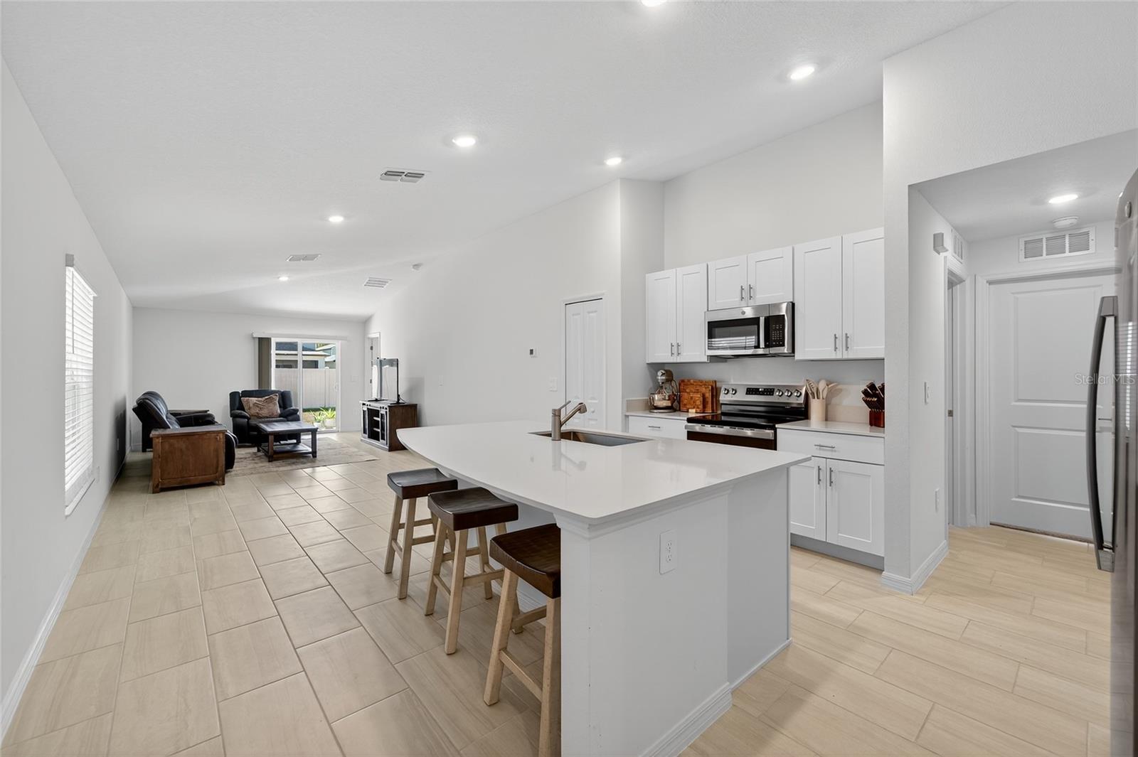 Image 3 of 21 For 17512 Shirewood Way