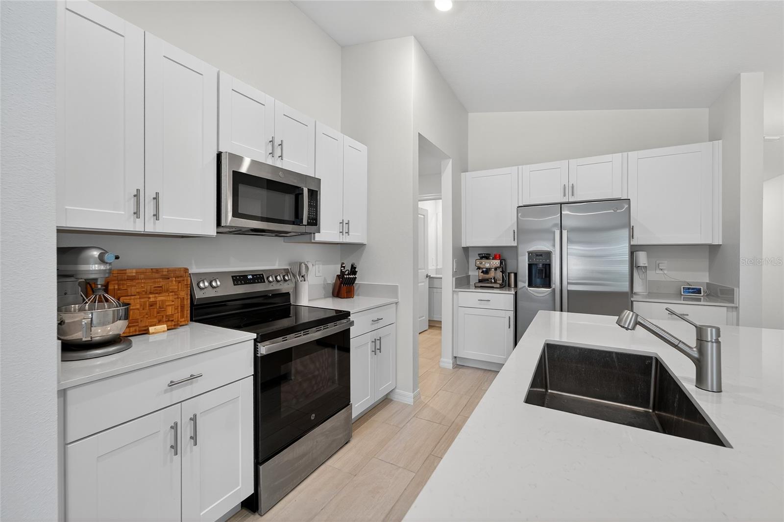 Image 4 of 21 For 17512 Shirewood Way