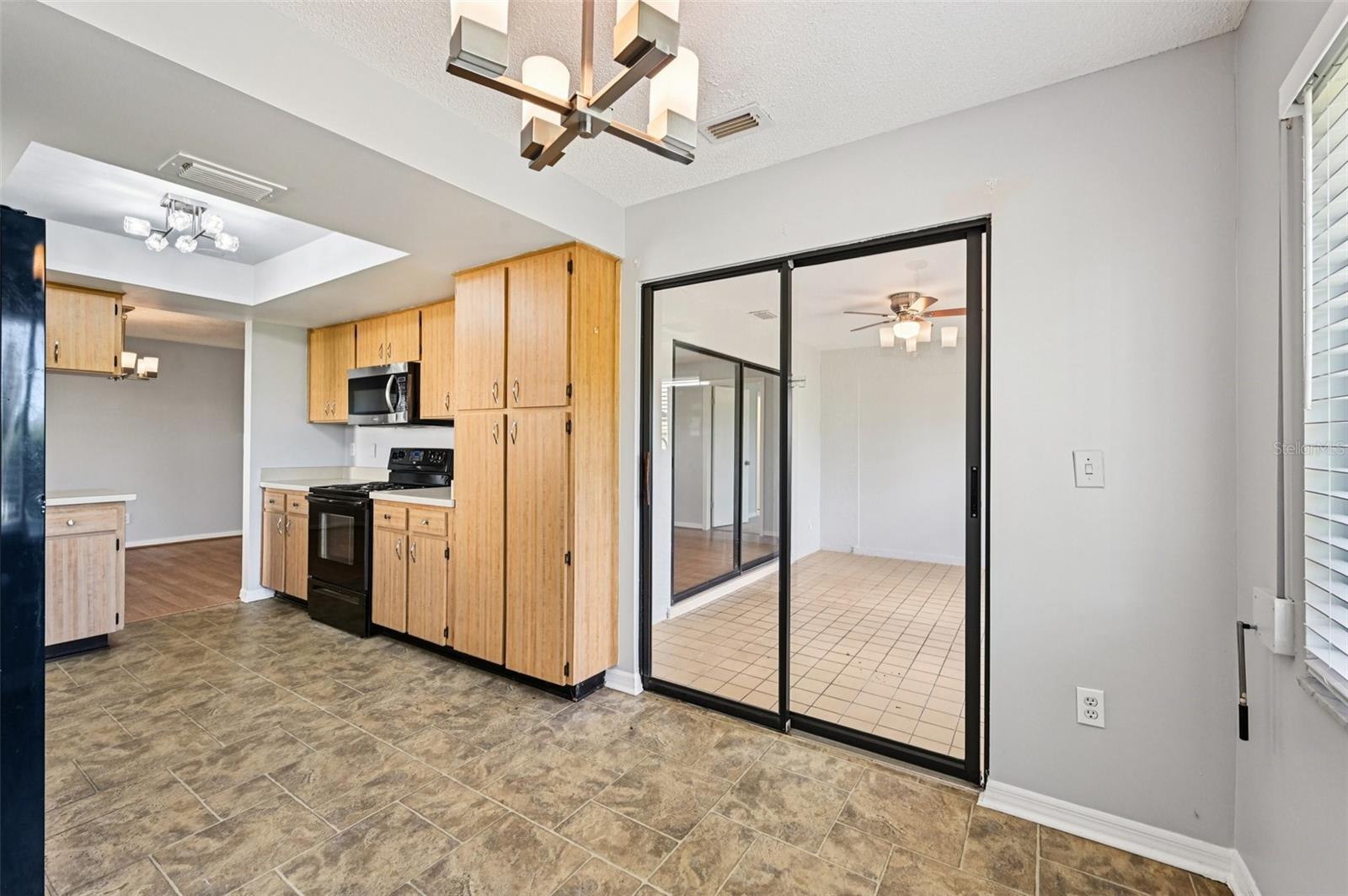 Image 15 of 55 For 2421 Lancaster Drive