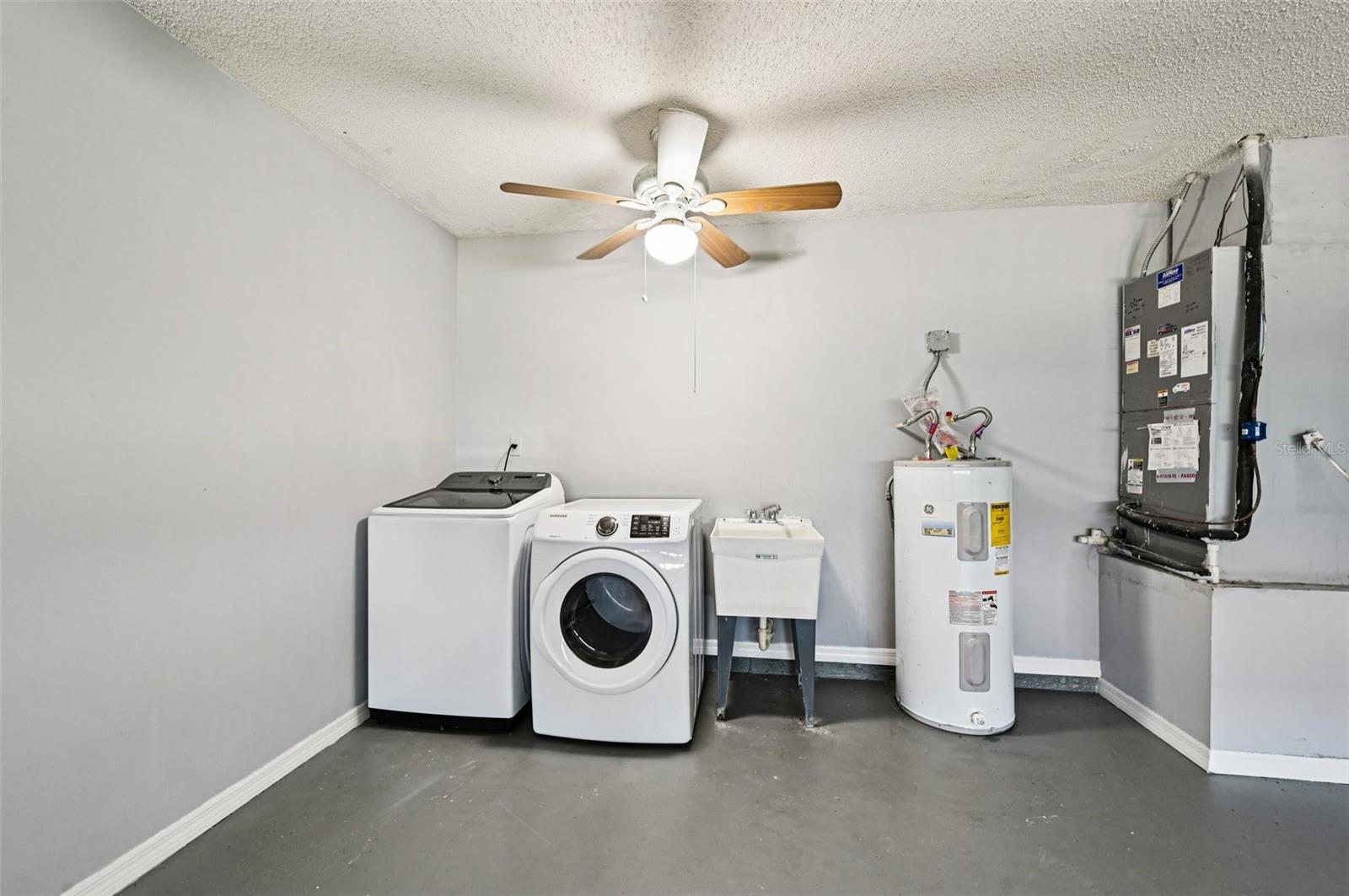 Image 23 of 55 For 2421 Lancaster Drive