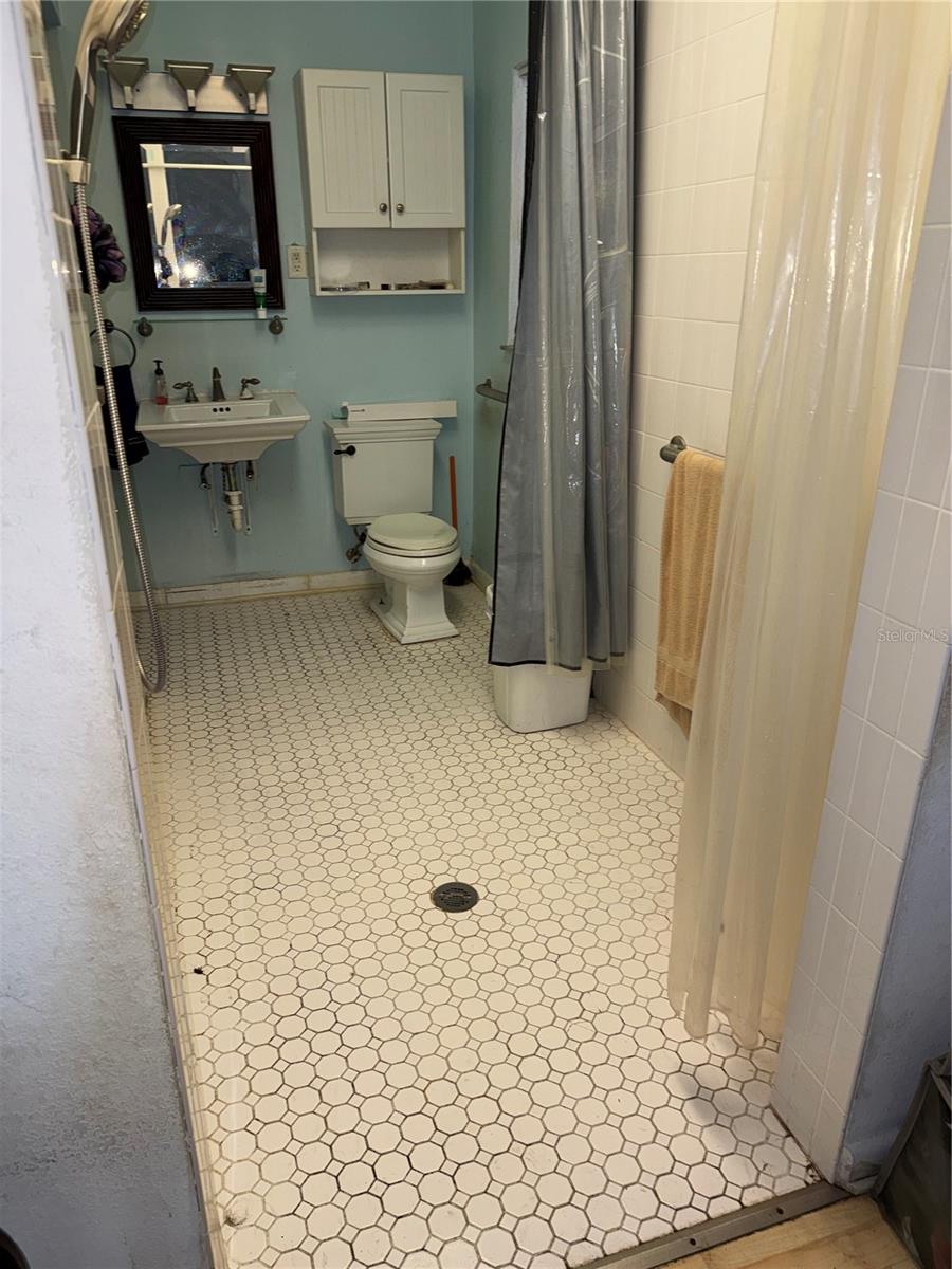 Image 17 of 17 For 3110 Price Avenue