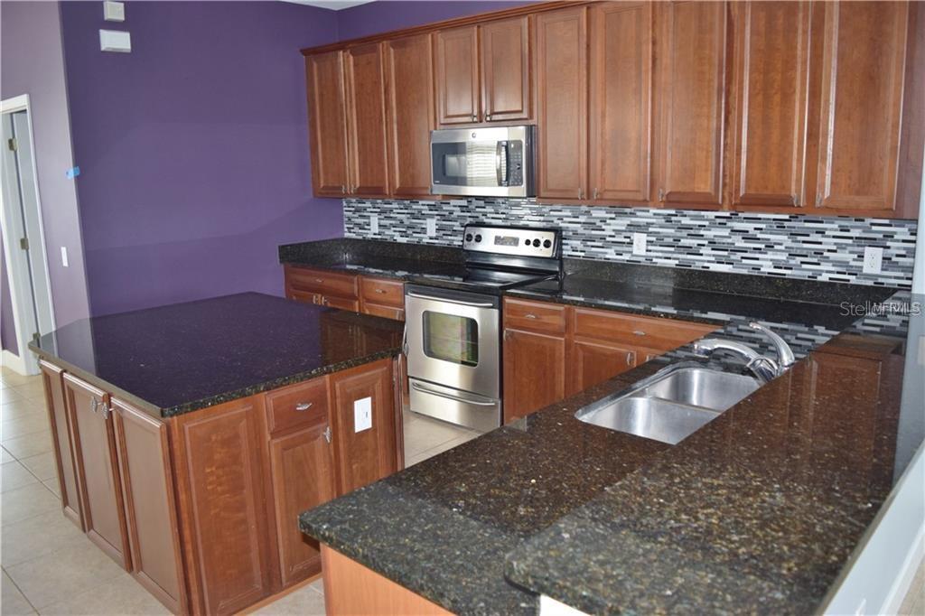 Image 16 of 41 For 1143 Venetian Harbor Drive Ne